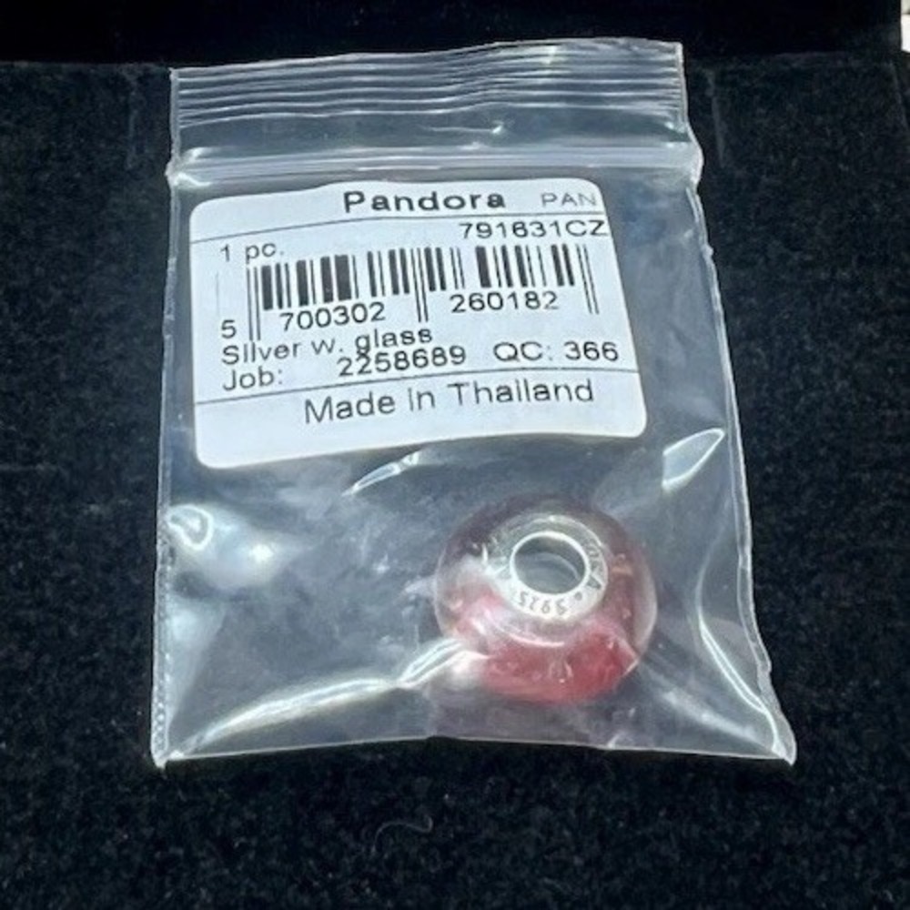 Authentic Pandora S925 ALE Red Effervescence Glass Murano Charm 791631CZ Retired